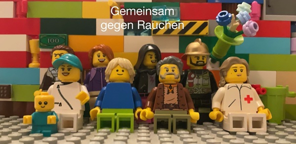 Der 3. Platz und damit 200 Euro geht an die Klasse 7c des Bischöflichen Gymnasiums St. Ursula in Geilenkirchen (Nordrhein-Westfalen). 
Die Klasse hat einen Stop-Motion-Film gedreht. Die verschiedenen Lego-Szenen sollten darauf aufmerksam machen, warum Rauchen ungesund, schädlich und krankmachend ist.
